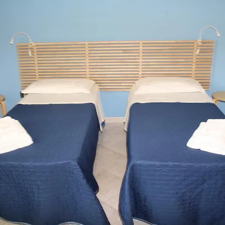 La Maison De Gina فندق مبيت وإفطار 2*
