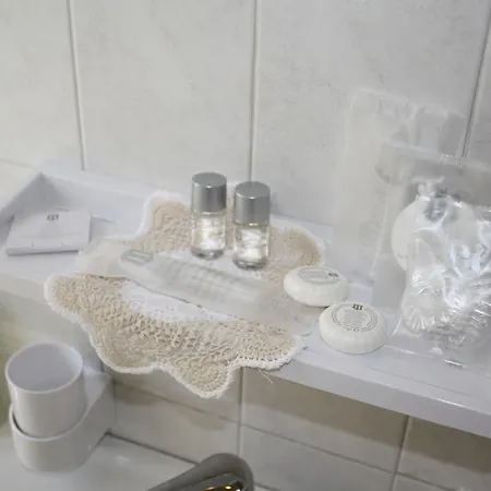 فندق مبيت وإفطار La Maison De Gina 2*