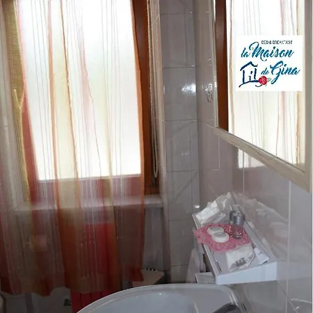 La Maison De Gina فندق مبيت وإفطار 2*